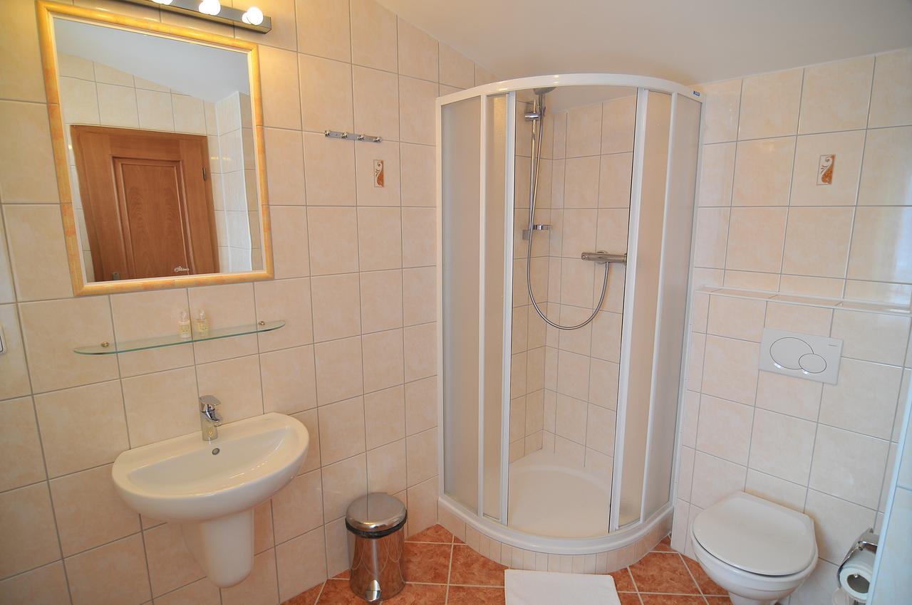 Hotel Manes Svratka Dış mekan fotoğraf