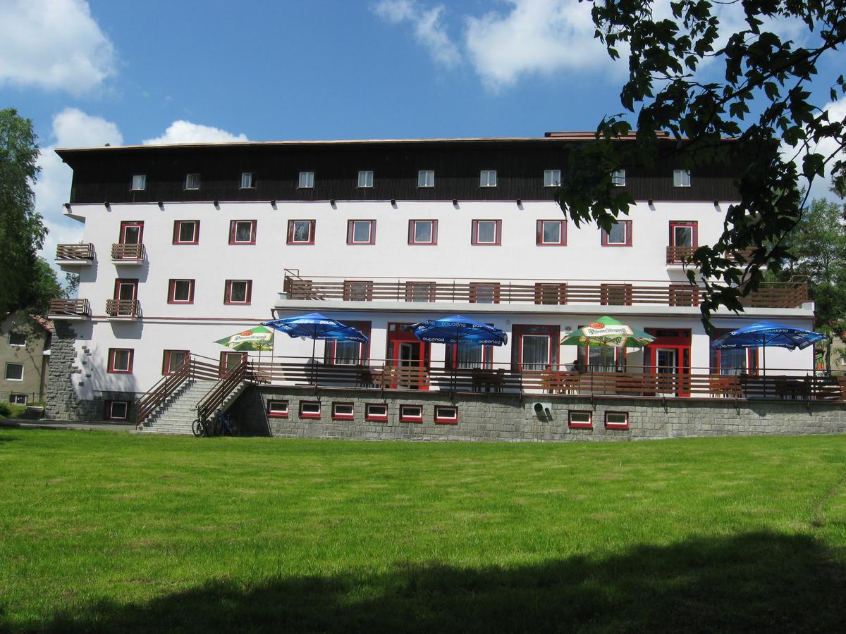 Hotel Manes Svratka Dış mekan fotoğraf